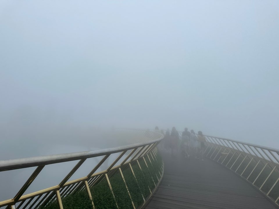 바나힐의 상징 손1