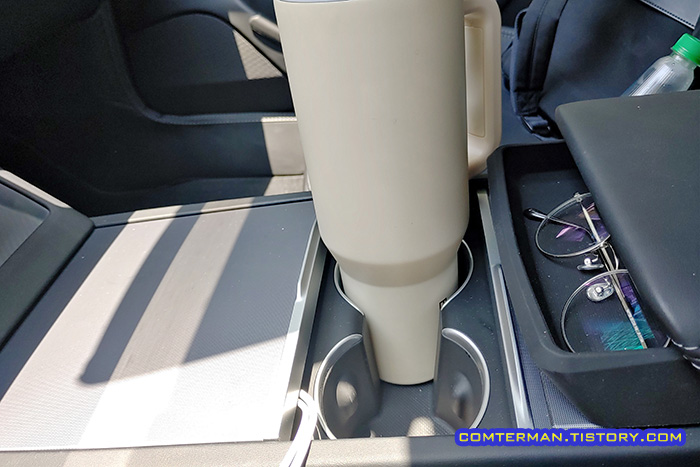 밤켈 1.18리터 텀블러 테슬라 컵홀더