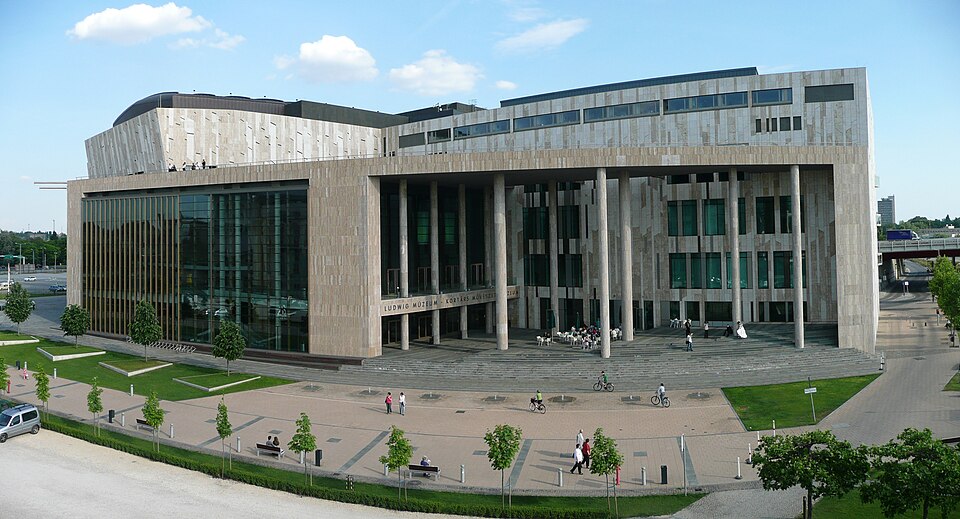 헝가리 부다페스트 루드비히 현대미술관 &ndash; 동유럽 예술의 창