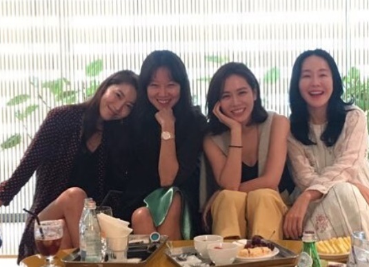 손예진 이민정 송윤아 공효진 이정현 엄지원