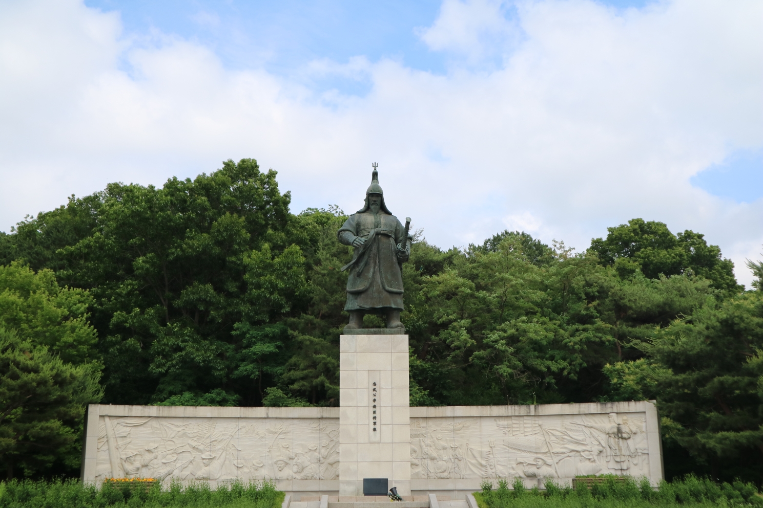 이순신 동상