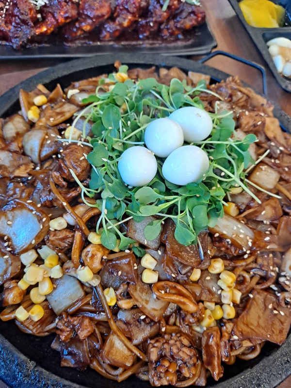 돌짜장 드디어 나오다