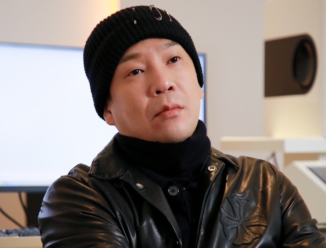 MC몽 히틀러 초상화