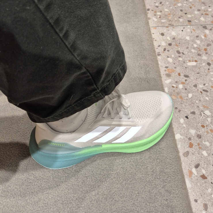 울트라부스트 5X 출퇴근