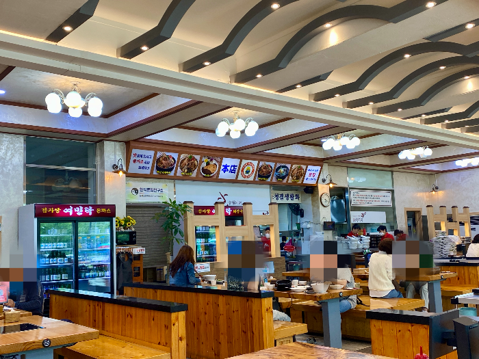 '여민락' 실내 분위기