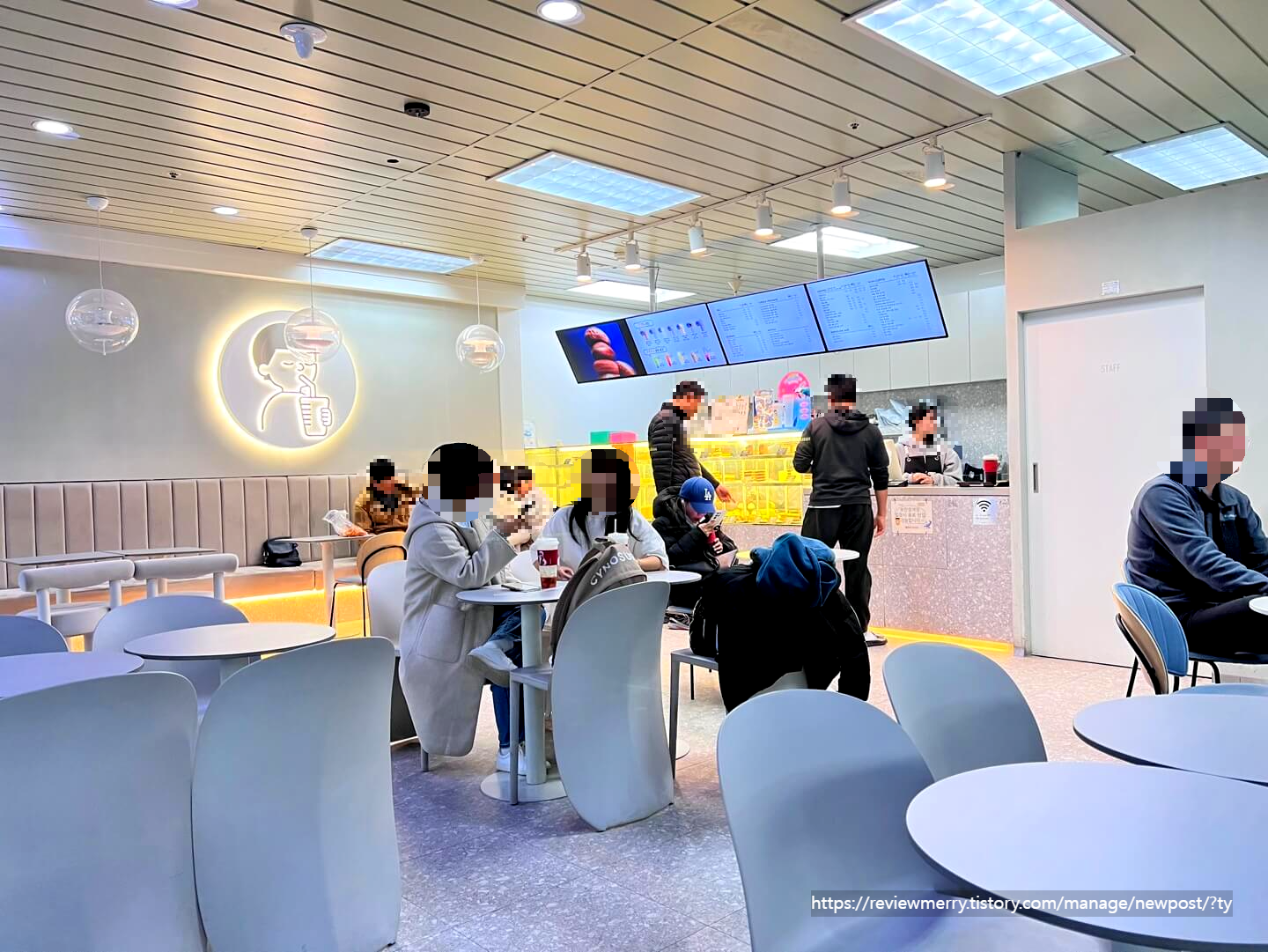 카페 내부 사진