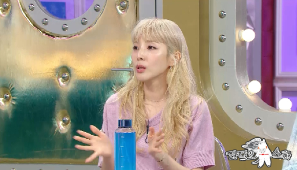 산다라박이 &#39;라디오스타&#39;에 출연해 이야기 하고 있다. [사진=MBC]