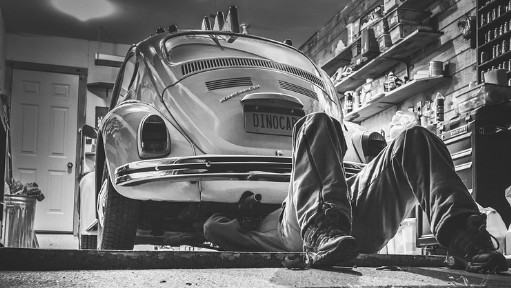 자동차에서 나는 냄새로 알아보는 차량상태