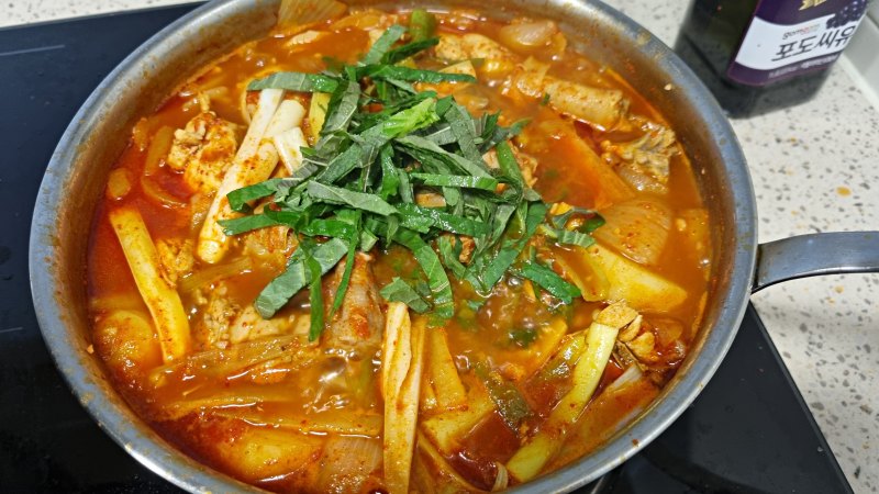 깻잎까지 넣은 국물