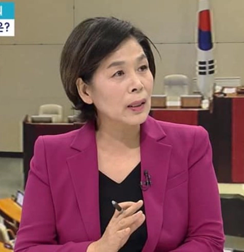 최민희 의원 프로필 나이 고향 학력 재산 여론조사