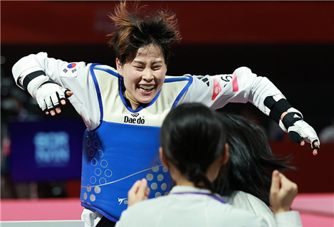 항저우 아시안게임 여자 53kg 금메달1