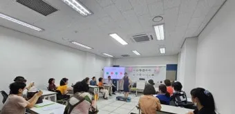 치매돌봄지도사 합격기준 보수교육 취득비용 시니어 전문성 높이는 비법_24