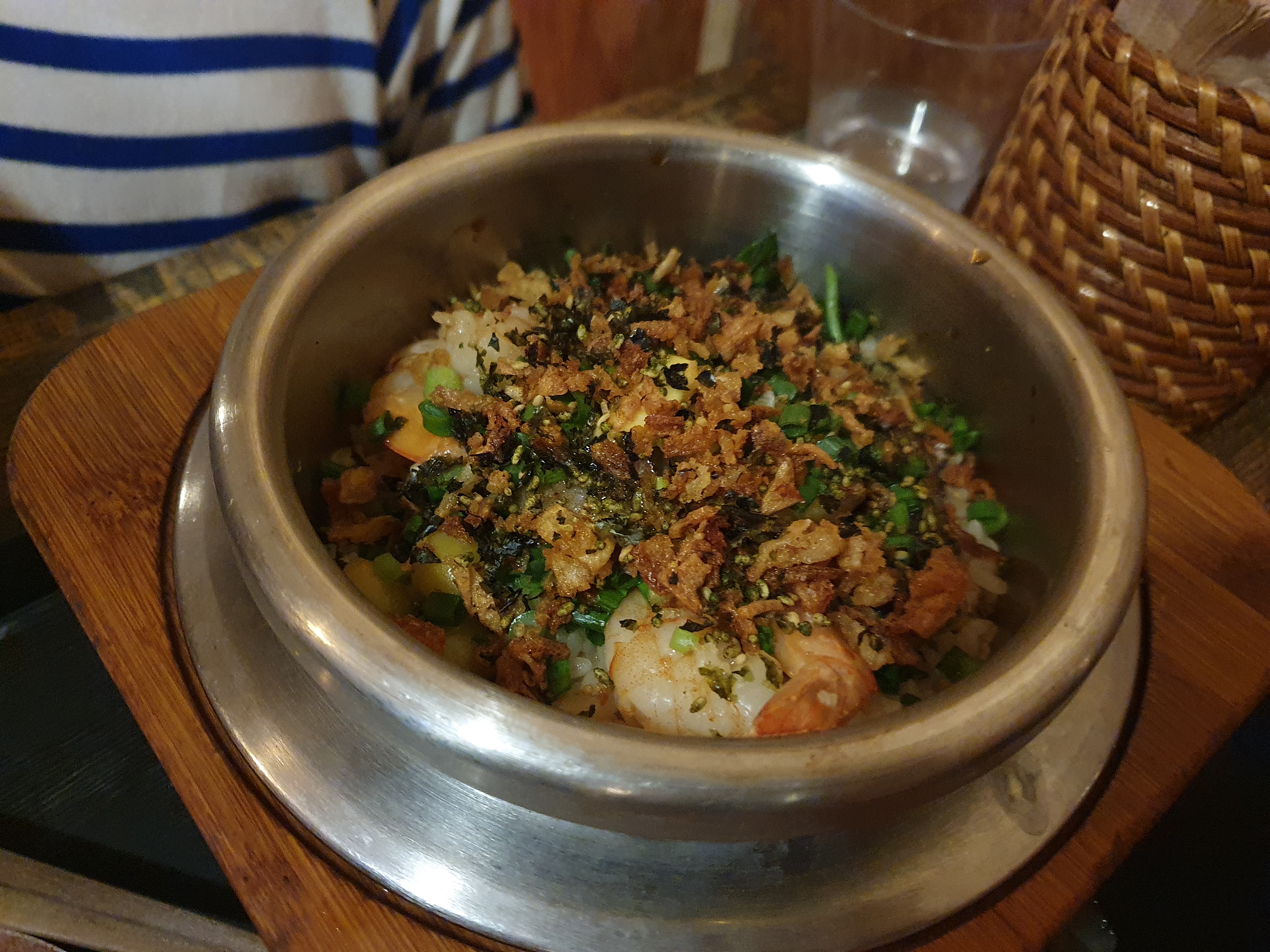 갈마동 한정식 밥한톨 여수삼치솥밥 삼치와 새우 야채가 들어가서 굉장히 고소한 맛이 일품이다!