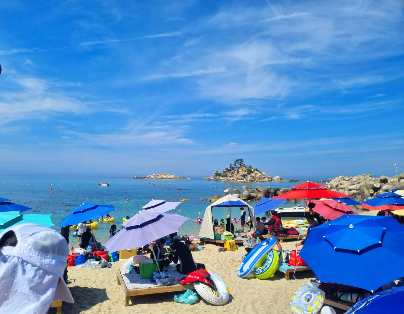 날씨좋은날-갈남항-개인텐트가능