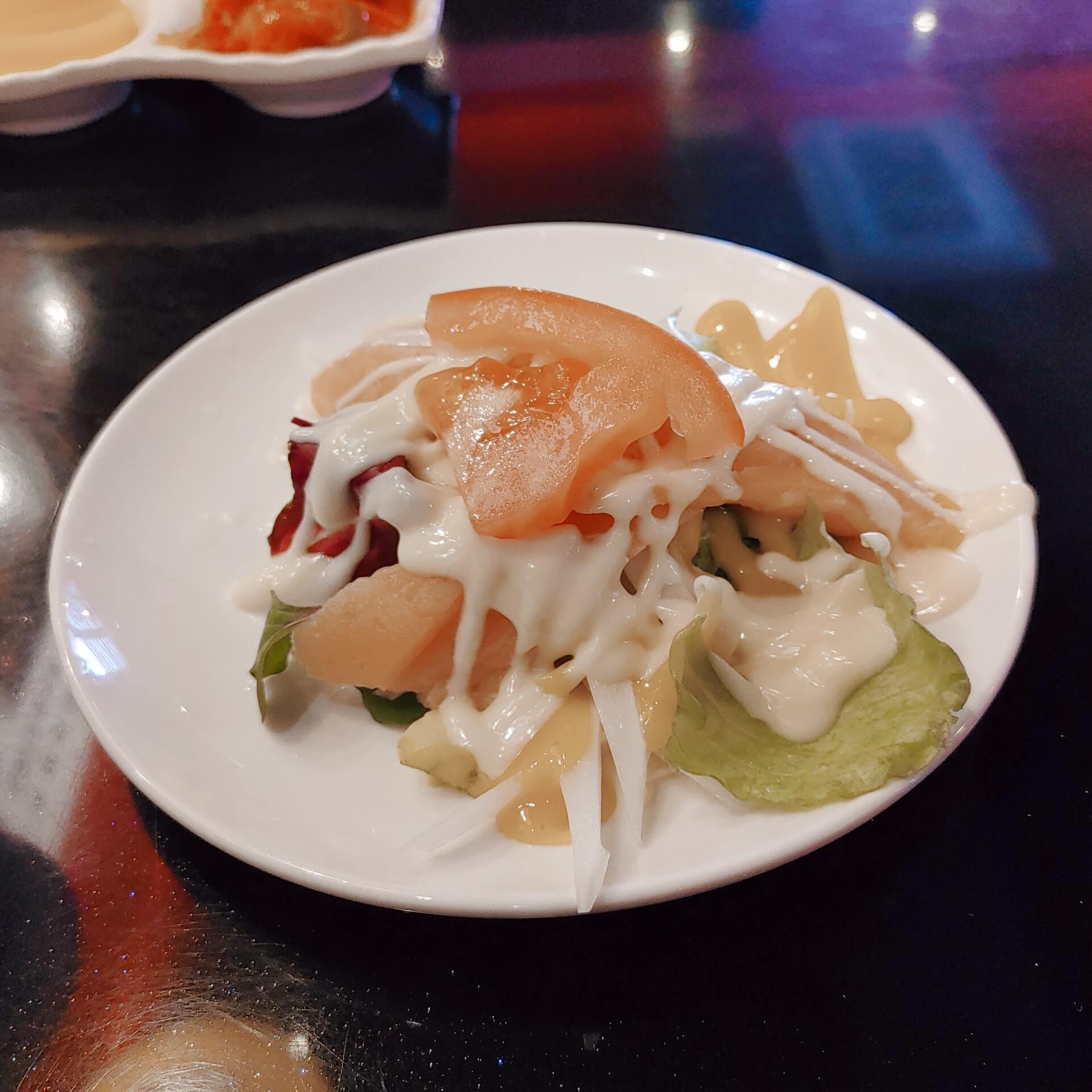 명륜동_베이징798_메뉴_연어샐러드