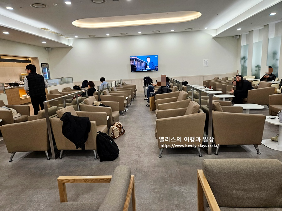 김해공항 국제선 대한항공(KAL) 라운지 운영시간 입장조건 메뉴 후기