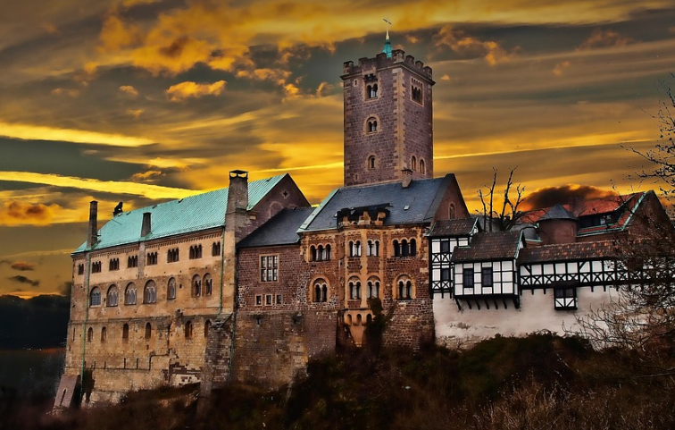 오래된 옛날 집 사진