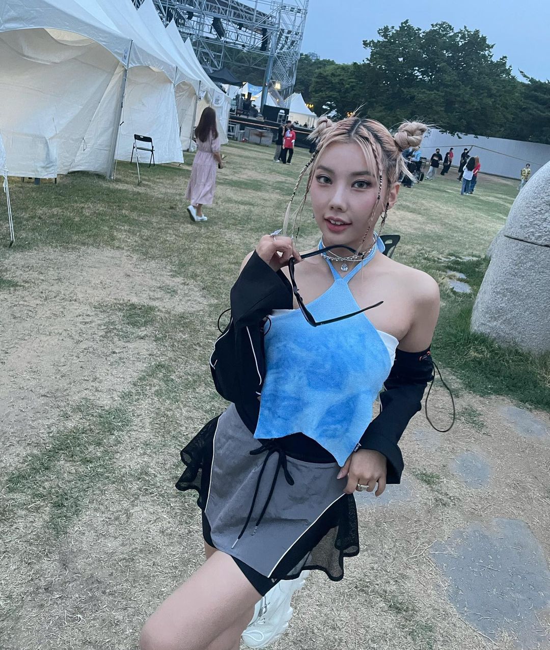 IHQ 에덴의 시미즈는 누구? 일본사람? 댄서?