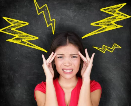 두통의 원인과 종류 치료 방법