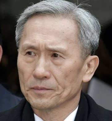 김기춘 비서실장 김관진 장관 윤석열 특별사면 이유 | 김기춘 김관진 프로필