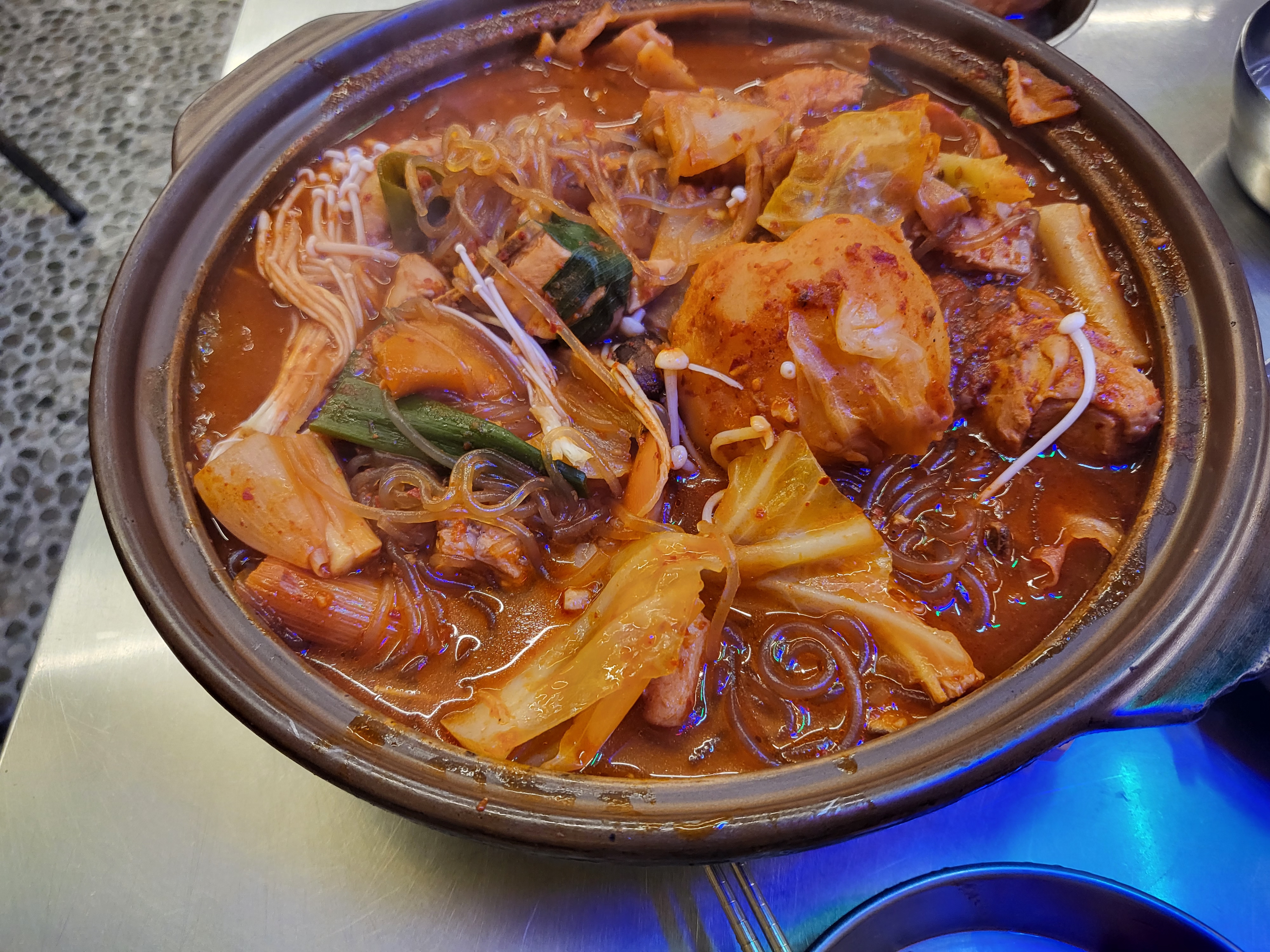 뚝배기찜닭