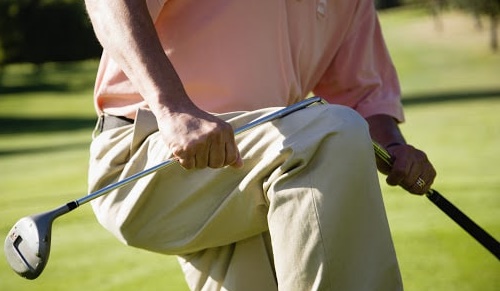 골프채 부러지는 장면