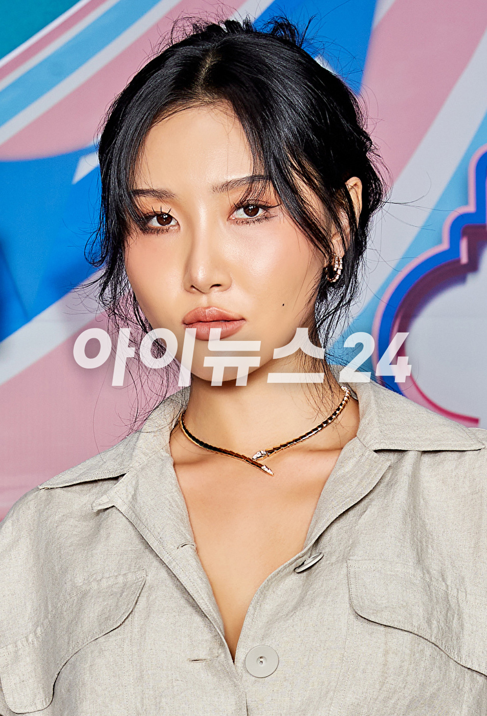 마마무 화사가 23일 온라인으로 진행된 tvN 예능 &#39;댄스가수 유랑단&#39; 제작발표회에 참석하고 있다. [사진=tvN]