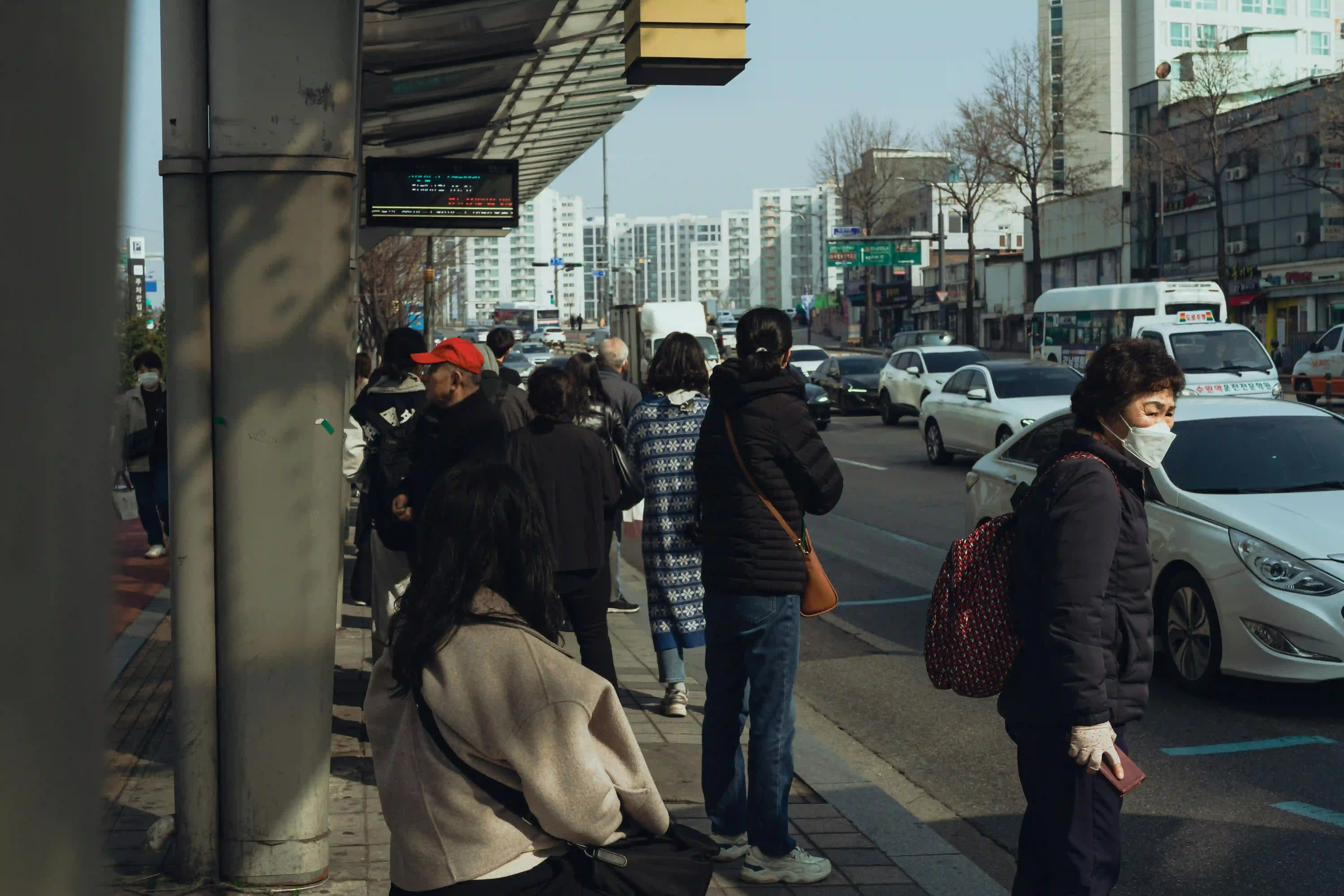 어색한 상대와도 자연스럽게 친해지는 대화법｜관계의 벽을 허무는 9가지 전략