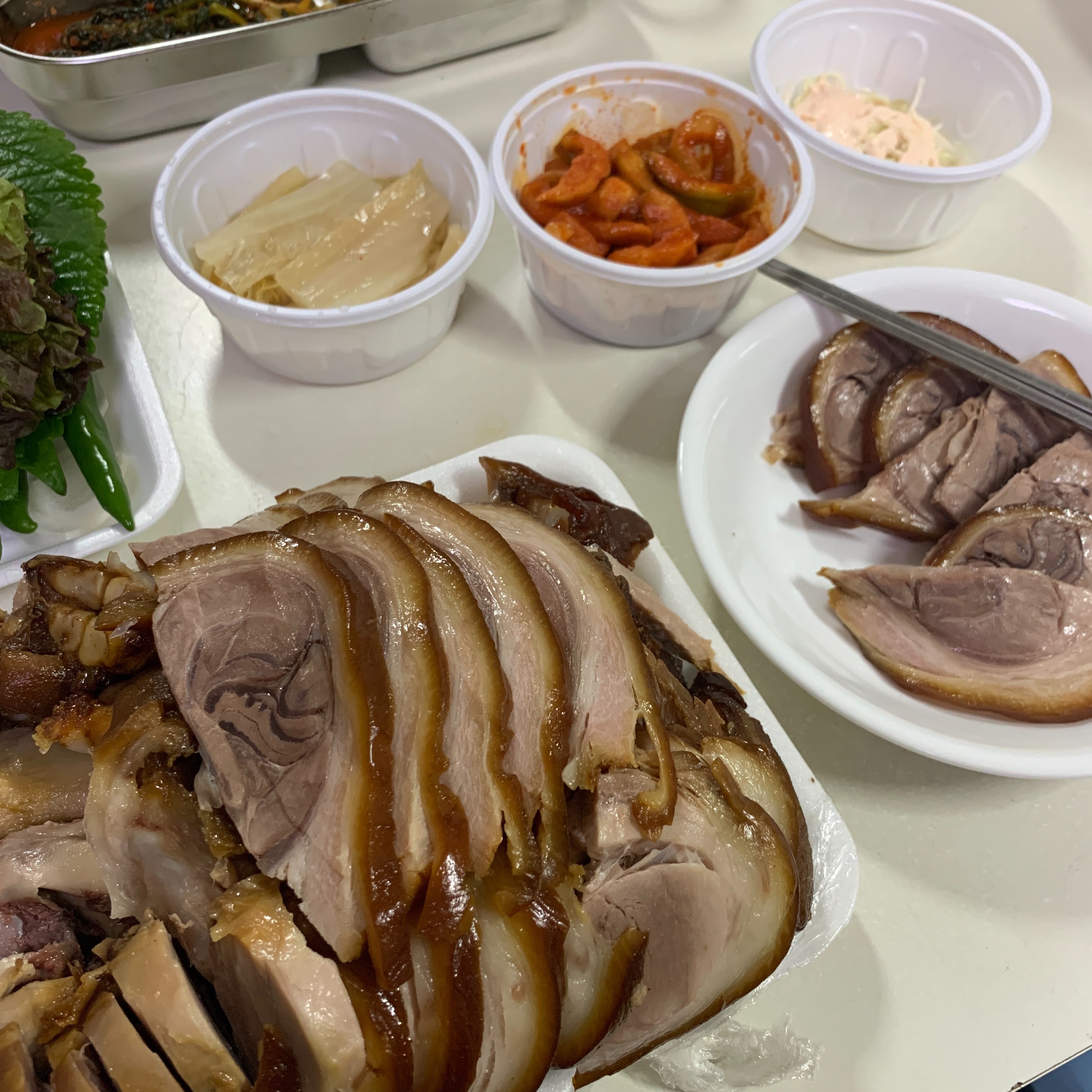생방송오늘저녁 인천 신포 국제시장 족발 보쌈 감자탕 불족 무한리필 맛집 추천