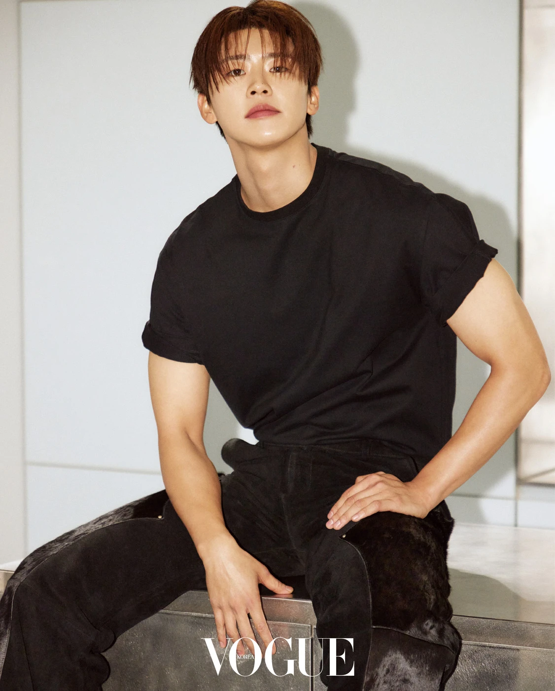 박지현 가수 프로필, 팬카페, 트로트 경력 총정리! 트로트계의 차세대 스타 매력 넘치는 목소리로 대중을 사로잡다 관련 사진 출처: 보그 코리아