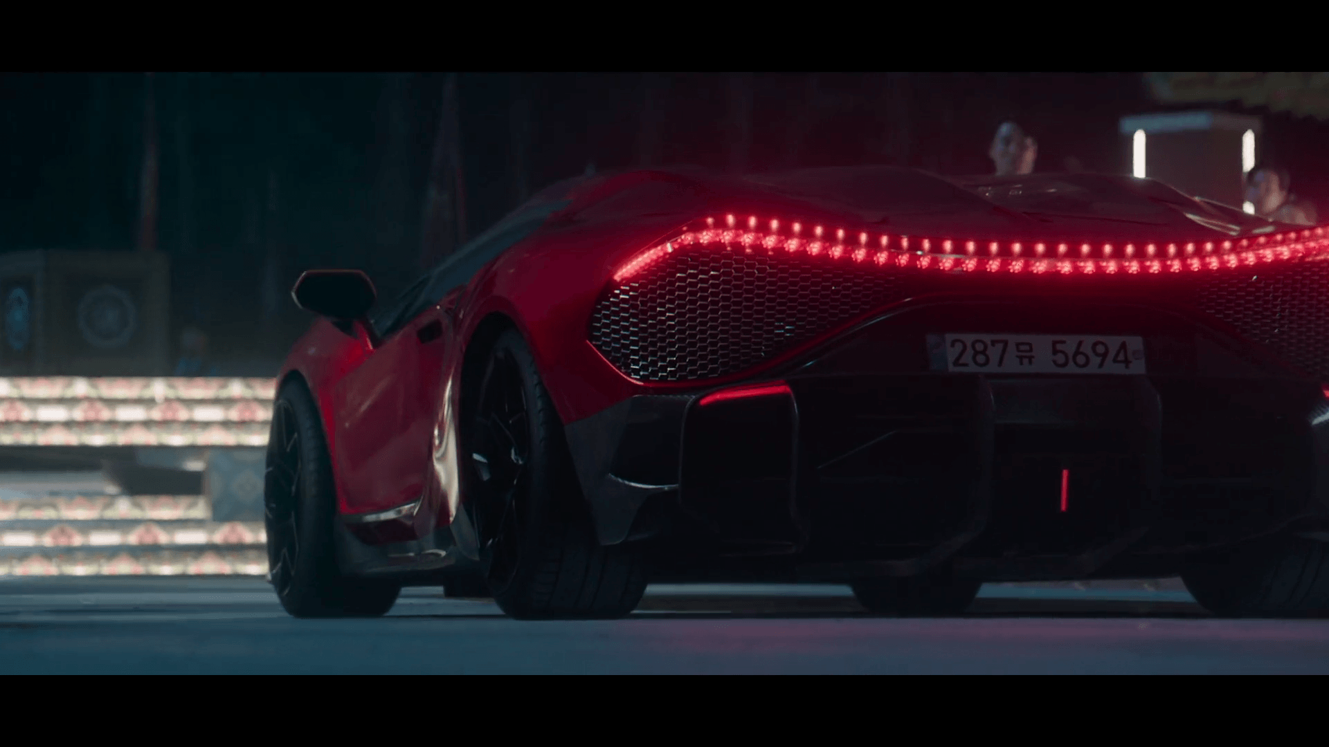 "전 세계 250대 한정 생산된 60억 하이퍼카 부가티 뚜르비용"