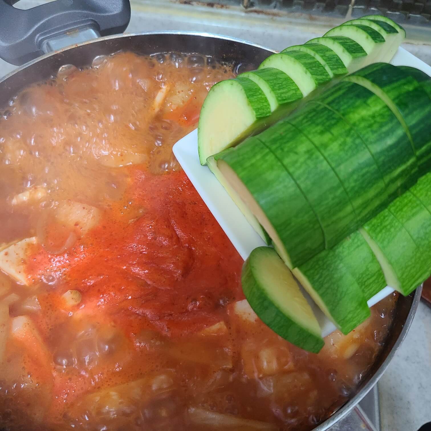 #일주일 밑반찬 레시피 #밑반찬 종류 #반찬레시피 #소고기장조림 레시피 #밑반찬 만들기 #간단한 밑반찬 #맛있는 밑반찬 #밑반찬 레시피 #밑반찬 레시피! 누구나 좋아하는 어묵감자볶음 #밑반찬레시피 - 견과류멸치볶음 #밑반찬레시피 고추장 멸치볶음 만드는 법 #밑반찬레시피 애호박볶음 만드는법 #밑반찬레시피 - 달걀장조림 #밑반찬레시피 향긋하게 입맛 돋우는 깻잎볶음 #밑반찬 레시피 스팸양파볶음 #밑반찬레시피 햄감자볶음 햄감자채볶음 만드는법 #쉽고 맛있는 파래초무침 만드는법 밑반찬레시피 #달래장 만들기 밑반찬레시피 #백종원 무말랭이무침 만드는법 보쌈무 밑반찬레시피 #밑반찬 황금레시피 #배추 무침 레시피 간단 밑반찬 #우엉조림 황금레시피 짭조름 밑반찬 만들기