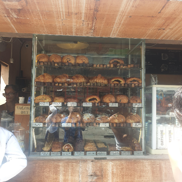 카페 기기수수(GigiSusu): 발리 짱구(Bali Canggu) 지역 카페 ①_작은 기기수수 카페