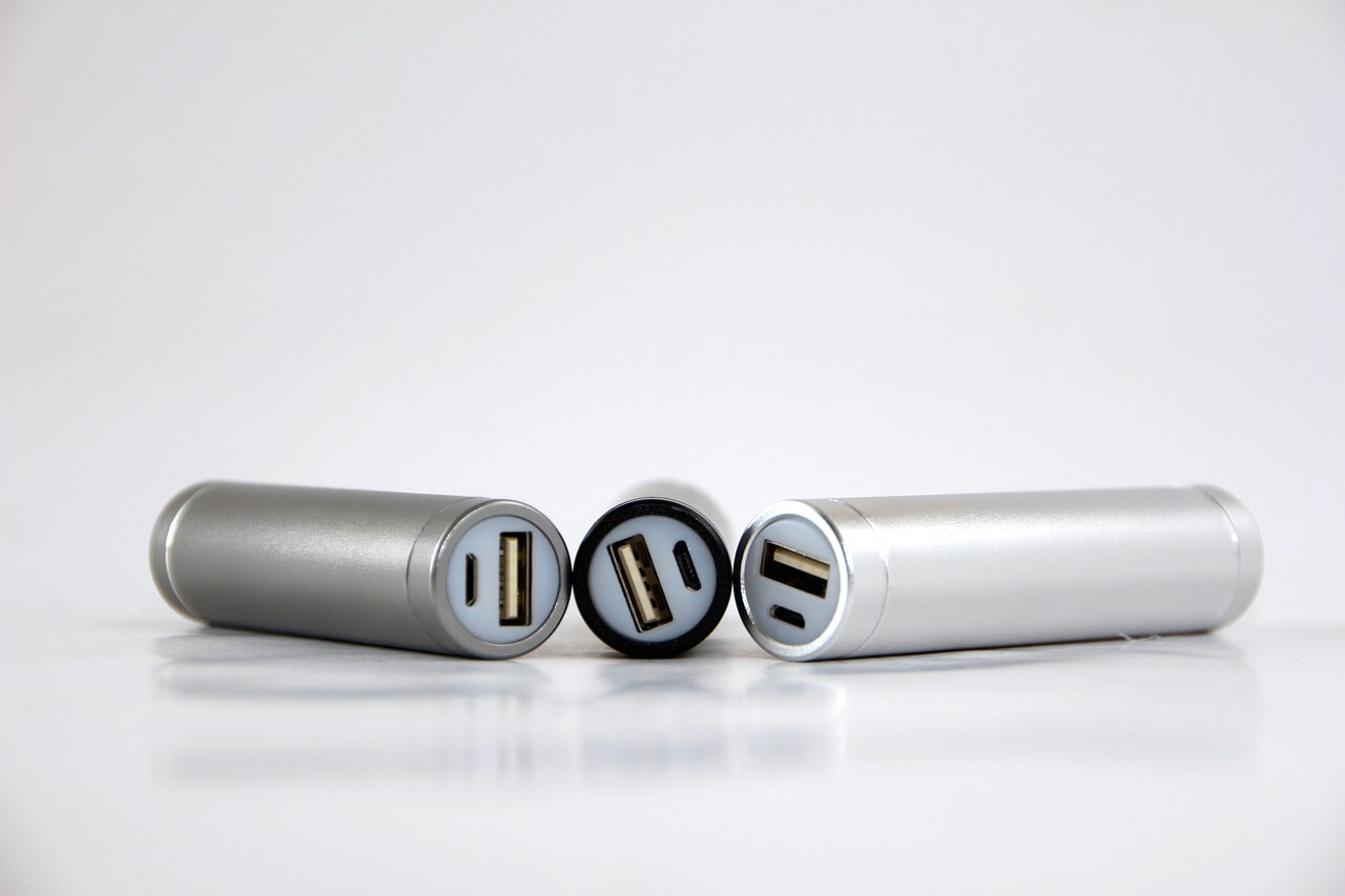 해외여행 준비의 핵심 팁: 보조배터리 Wh 용량 계산, 어렵지 않습니다!