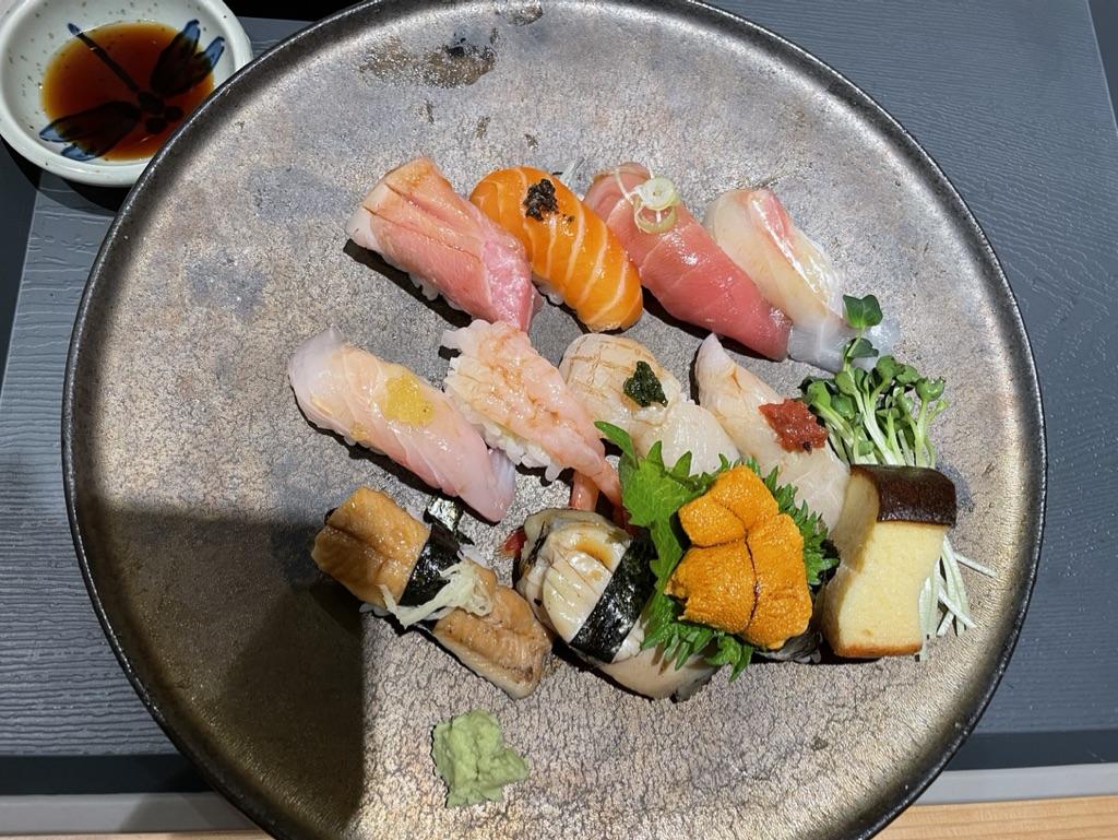 스페셜 모둠 스시