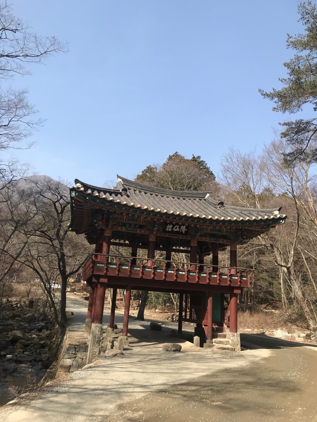 선암사 강선루 모습