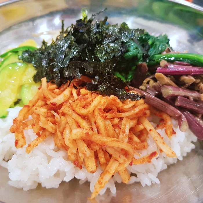 생방송투데이 이천 관고 전통 시장 잔치국수 칼국수 맛집