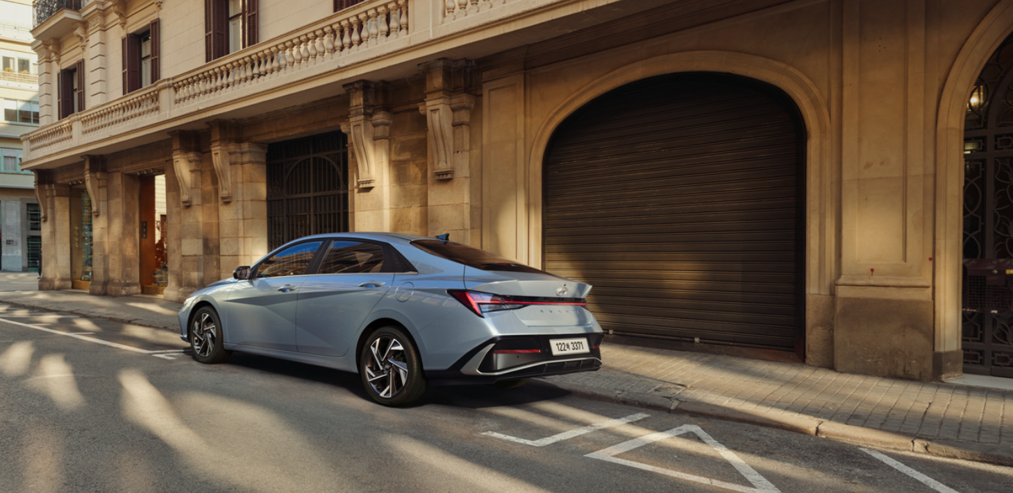 2025 아반떼 하이브리드