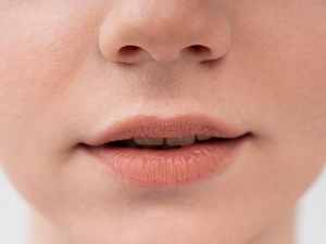 입술이 마르는 이유