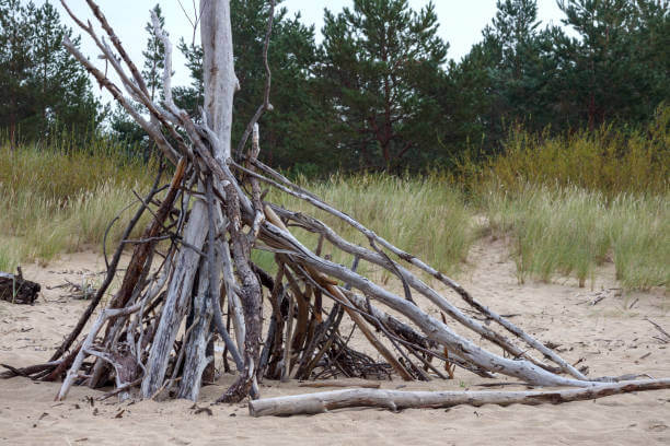 임시 대피소 내부에서 습기·결로 줄이는 환기 기법