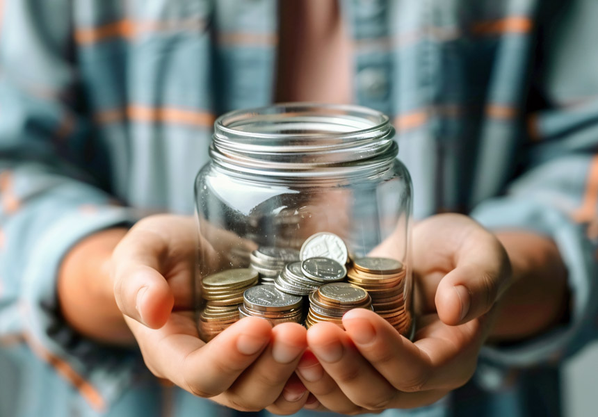 2025년 청년 지원 금융상품 비교를 상징하는 저축 이미지