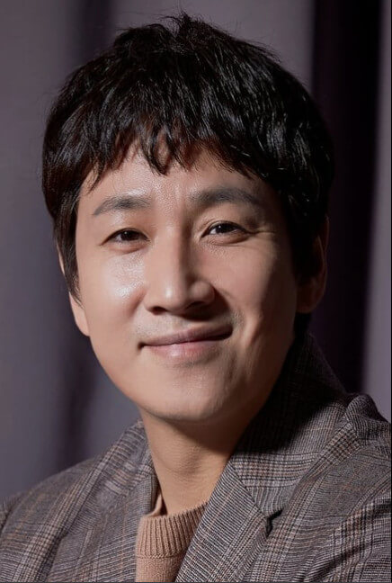 이선균