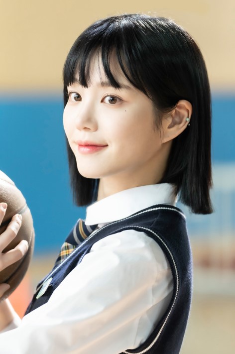 한모네역 이유비