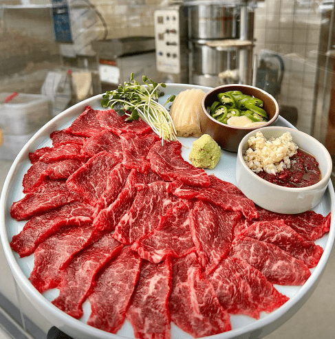 신부동 맛집 "고운 육회 방앗간" 음식 사진