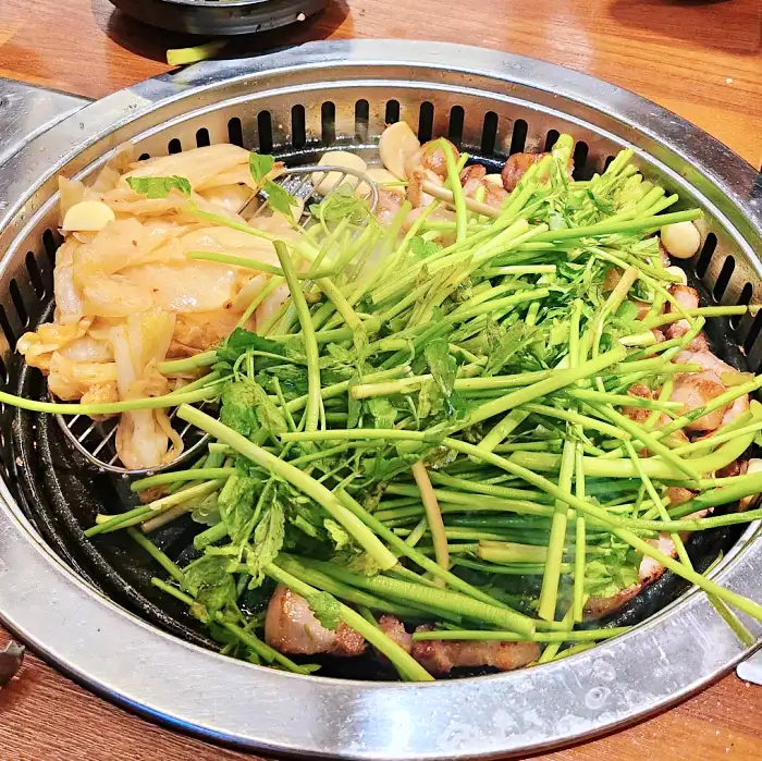 분당 정자동 맛집 향긋한 조합 미나리 숙성 삼겹살