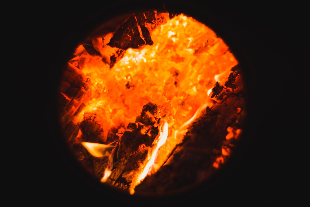 내연력의 영어 표현은 internal combustion입니다.