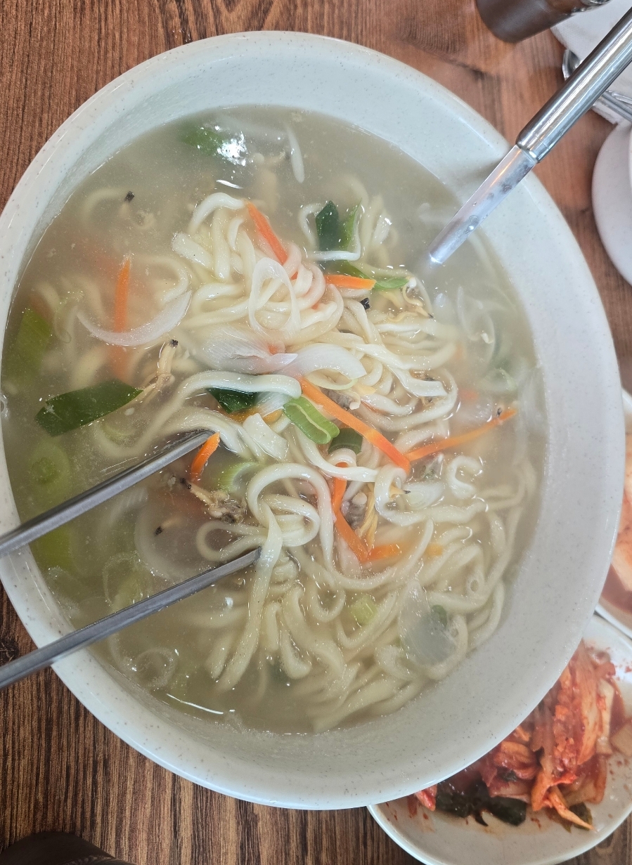 깐바지락칼국수