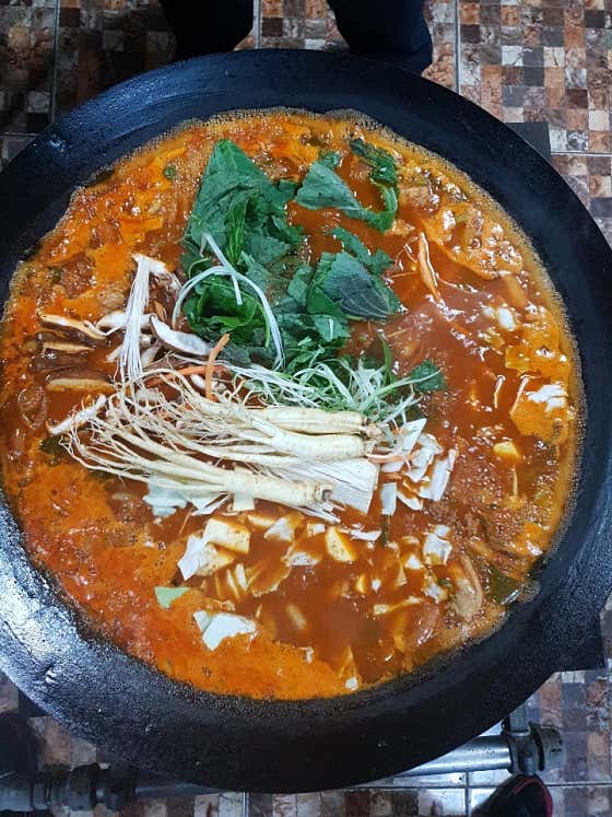 매일아침 솥뚜껑닭볶음탕