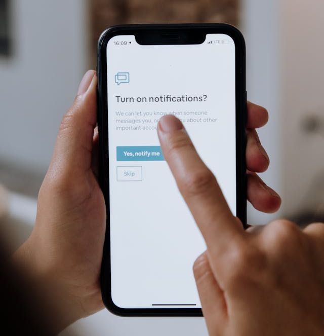 알림 끄기: 디지털 디톡스로 생산성을 2배 높이는 가장 간단한 기술