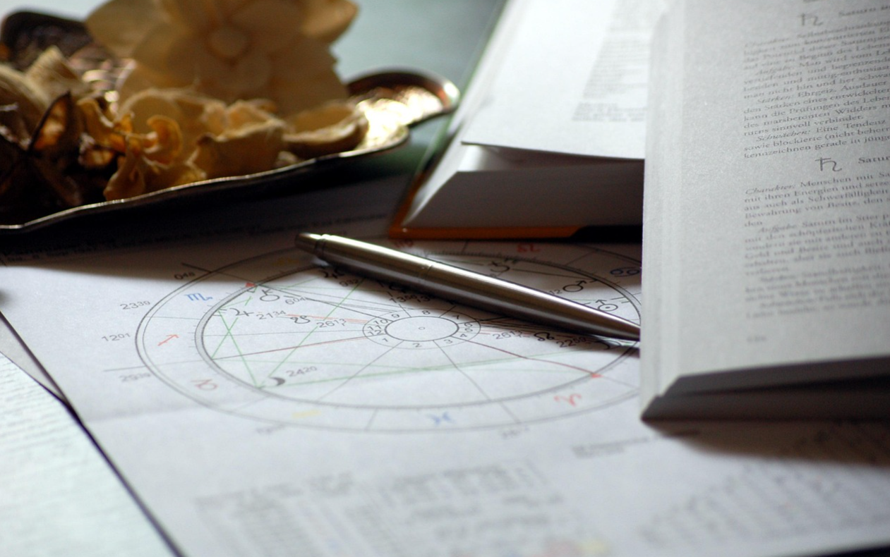 동서양 별자리에 관련된 사진